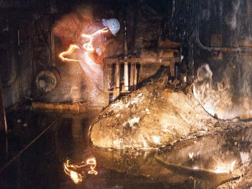 Chernobyl_Elephant's_Foot.jpg