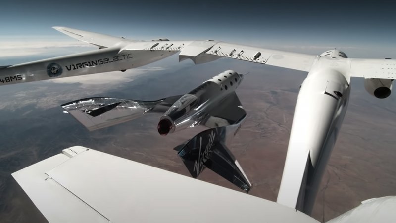 Virgin galactic spaceship.jpg