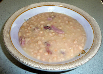 Easy Comfort Food: Ham and Beans